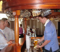 Hotel Orient - Accommodation Mooloolaba 2