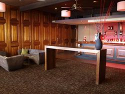 Daveys Hotel - Accommodation Mooloolaba 2