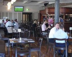 Hotel Orient - Accommodation Mooloolaba 3