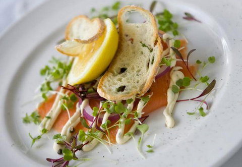 Omeros Bros Seafood Restaurant - Accommodation Mooloolaba 4