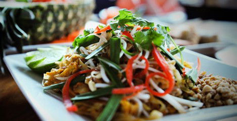 Mons Ban Sabai Thai Restaurant - Accommodation Mooloolaba 3