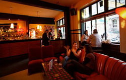 Darlo Bar - Accommodation Mooloolaba 3