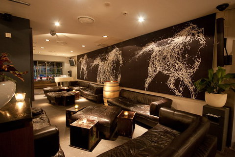 White Horse Hotel - Accommodation Mooloolaba 5