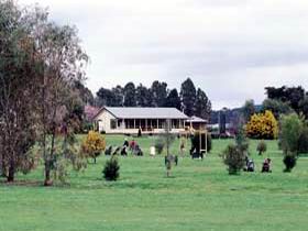 Oakbank Golf Club - Accommodation Mooloolaba 2