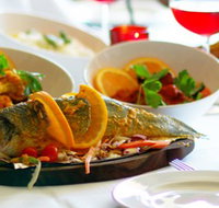 Bundu Khan - Accommodation Mooloolaba