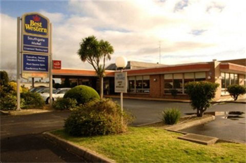 Park Hotel - Accommodation Mooloolaba 0