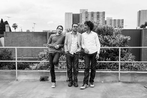 Luke Howard Trio - Accommodation Mooloolaba 0