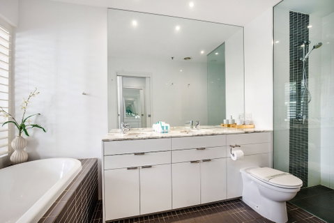 Ultra Broadbeach - Accommodation Mooloolaba 4