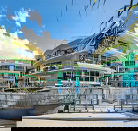 Rolling Surf Resort - Accommodation Mooloolaba