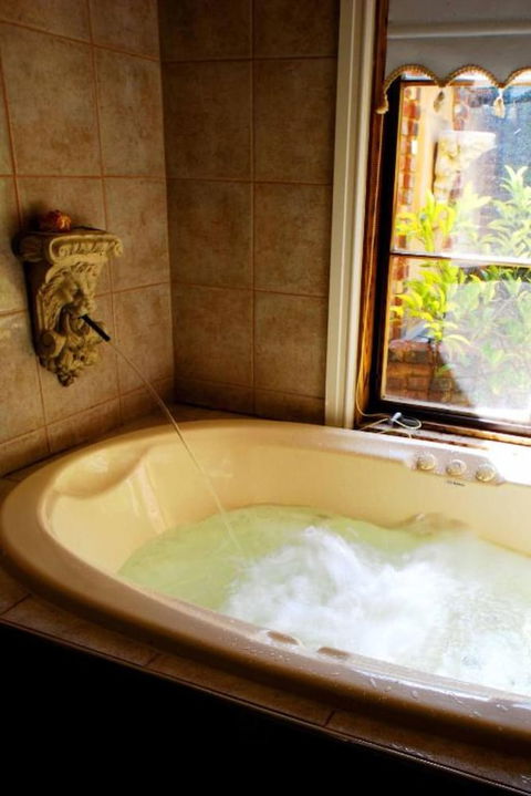 Jacobs Creek Retreat - Accommodation Mooloolaba 5