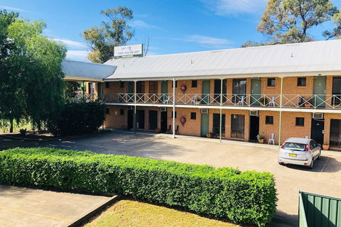 Campbelltown Colonial Motor Inn - Accommodation Mooloolaba 2