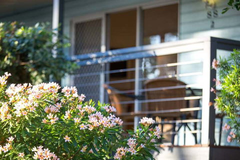 Thou Walla Sunset Retreat - Accommodation Mooloolaba 5