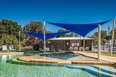 Thou Walla Sunset Retreat - Accommodation Mooloolaba 4