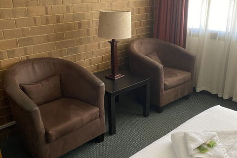 Aviators Lodge Motel - Accommodation Mooloolaba 4