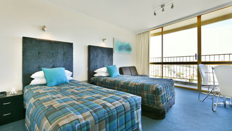 Atlantic Tower Motor Inn - Accommodation Mooloolaba 1