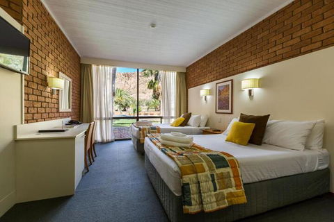 Alice In The Territory - Accommodation Mooloolaba 0