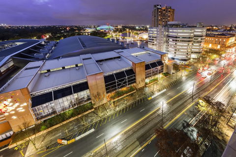 Oaks Adelaide Embassy Suites - Accommodation Mooloolaba 6