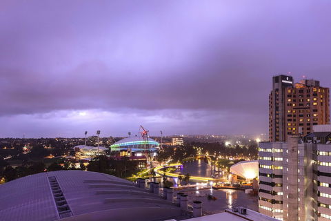 Oaks Adelaide Embassy Suites - Accommodation Mooloolaba 5