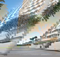 Grand Apartments - Accommodation Mooloolaba