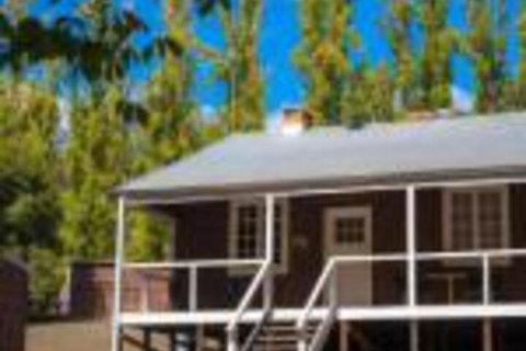 Lewana Cottages - Accommodation Mooloolaba 0