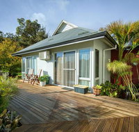 Glenelg on King Bed  Breakfast - Accommodation Mooloolaba