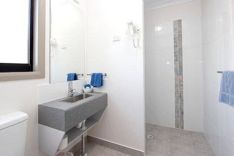 Reef Gardens Motel - Accommodation Mooloolaba 3