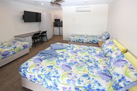 Reef Gardens Motel - Accommodation Mooloolaba 5
