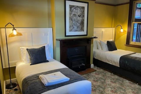 CBC Bed & Breakfast & Cafe - Accommodation Mooloolaba 0