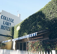 College Lawn Hotel - Hostel - Accommodation Mooloolaba