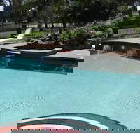 Charbonnier Motor Inn - Accommodation Mooloolaba