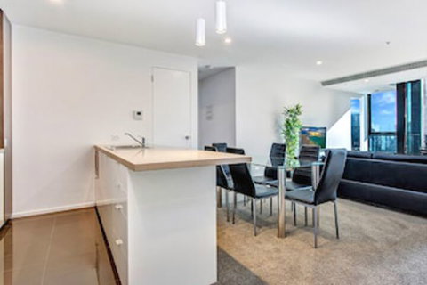 MJ Shortstay Southbank Grande Apartments - Accommodation Mooloolaba 4
