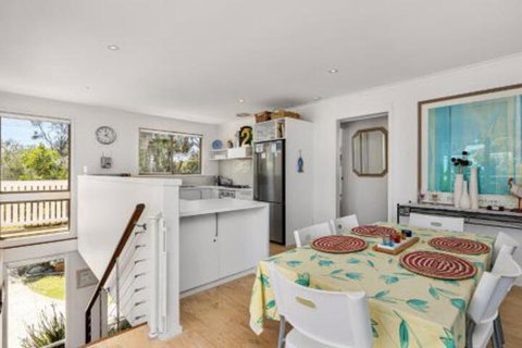 Coastal Retreat In Blairgowrie - Accommodation Mooloolaba 6