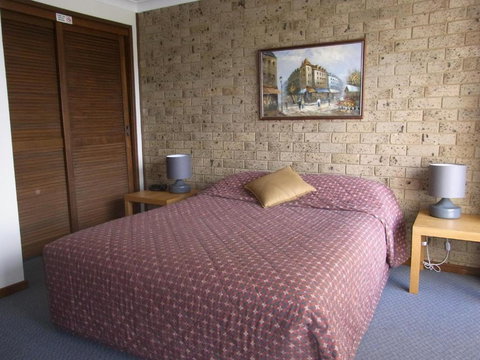 A Furnished Townhouse In Goulburn - Accommodation Mooloolaba 6