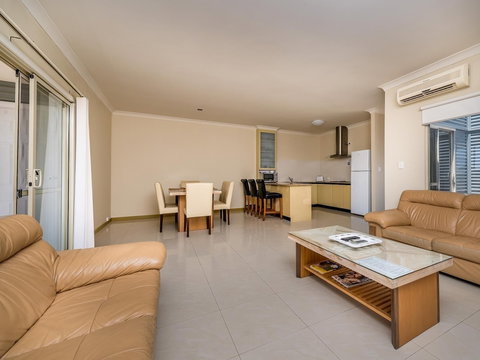 Seafront Unit 49 - Accommodation Mooloolaba 6