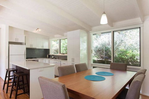 Maryrose Beautiful Close Walk To The Beach - Accommodation Mooloolaba 0