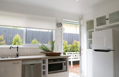 Capella Villa No. 2 Luxury With Outdoor Kitchen - Accommodation Mooloolaba 5