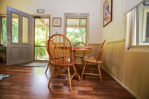 Alpine Arnica Cottage 2 - Accommodation Mooloolaba 3