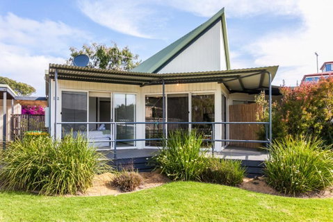 A River Bed Cottage - Accommodation Mooloolaba 3