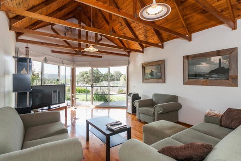 A River Bed Cottage - Accommodation Mooloolaba 4