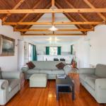 A River Bed Cottage - Accommodation Mooloolaba 0