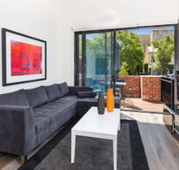 Class Style and Location in Carlton - Accommodation Mooloolaba