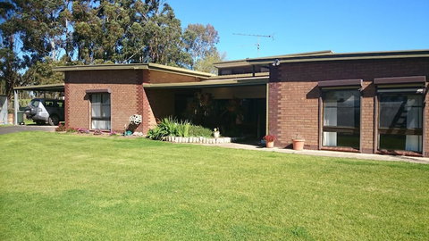 Hilltop Escape B&B - Accommodation Mooloolaba 0