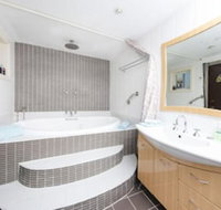 La Casa - Accommodation Mooloolaba