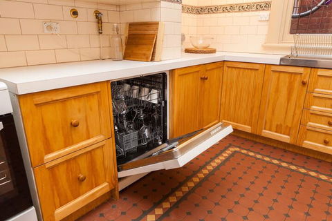 MADELINE, 1BDR Fitzroy Apartment - Accommodation Mooloolaba 5