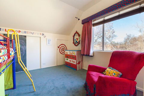 KELLY, 3BDR Northcote House - Accommodation Mooloolaba 4