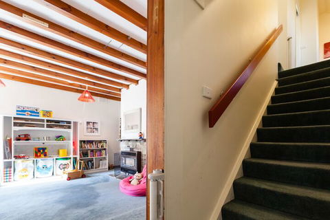 KELLY, 3BDR Northcote House - Accommodation Mooloolaba 7