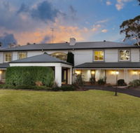 Luxury Bungalow - Accommodation Mooloolaba
