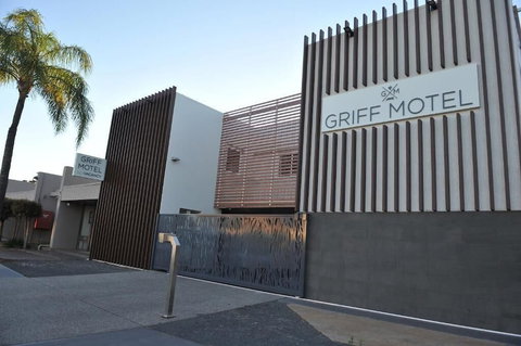 The Griff Motel - Accommodation Mooloolaba 0