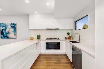 Glen Manor 1 - Accommodation Mooloolaba 0