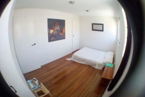 Charles Rooms Guesthouse - Accommodation Mooloolaba 0